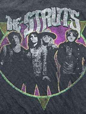 The Struts Preowned Small T-shirt